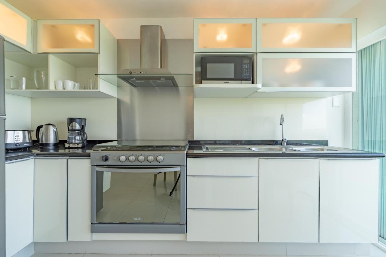 Ocean View Three Bedroom, Three Story Penthouse By The Beach แคนคูน ภายนอก รูปภาพ