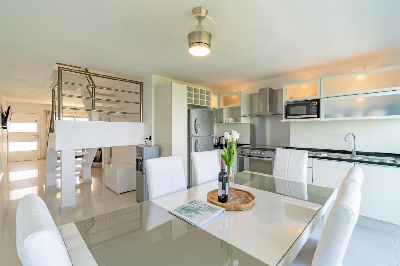 Ocean View Three Bedroom, Three Story Penthouse By The Beach แคนคูน ภายนอก รูปภาพ