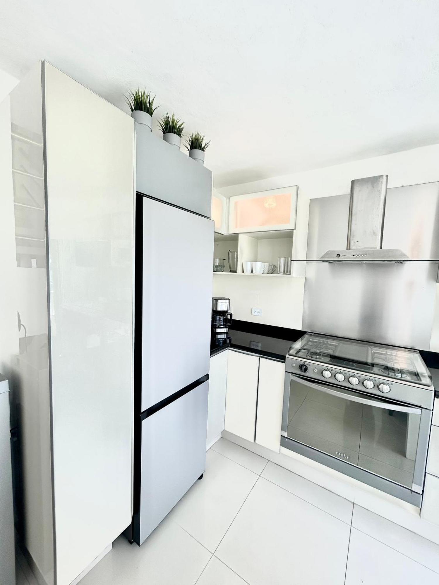 Ocean View Three Bedroom, Three Story Penthouse By The Beach แคนคูน ภายนอก รูปภาพ